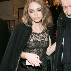 Nude Celeb Pic Lily-Rose Depp 006 pic