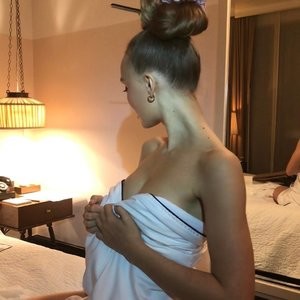 Lily-Rose Depp Sexy (12 Photos) – Leaked Nudes
