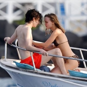 Nude Celeb Pic Lily-Rose Depp 007 pic