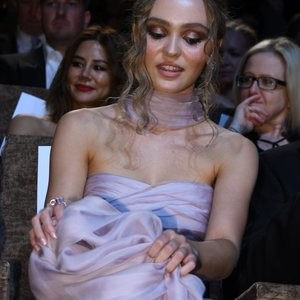 Naked celebrity picture Lily-Rose Depp 054 pic