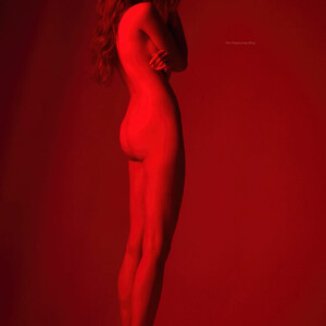 Celeb Naked Lina Lorenza 013 pic