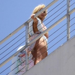 Nude Celeb Lindsay Lohan 003 pic
