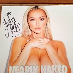 Naked celebrity picture Lindsey Pelas 036 pic