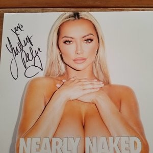 Free nude Celebrity Lindsey Pelas 003 pic
