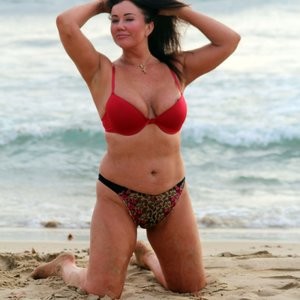 Naked Celebrity Lisa Appleton 058 pic