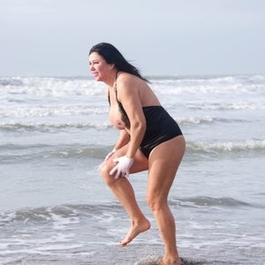Nude Celeb Pic Lisa Appleton 016 pic