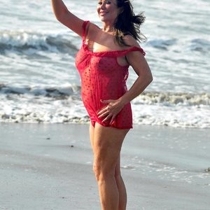 Newest Celebrity Nude Lisa Appleton 006 pic