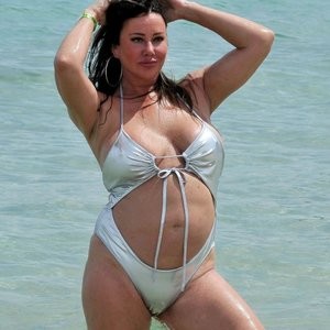 Real Celebrity Nude Lisa Appleton 009 pic