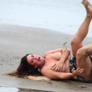 Famous Nude Lisa Appleton 038 pic