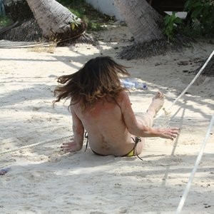 Nude Celeb Lisa Appleton 015 pic