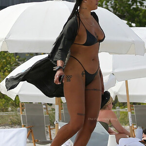 Real Celebrity Nude Liz Cambage 013 pic
