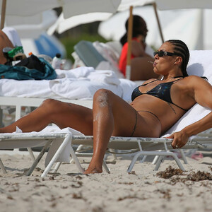 Naked Celebrity Pic Liz Cambage 038 pic