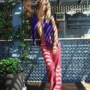 Free Nude Celeb Liz Romer 002 pic
