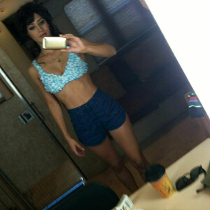 celeb nude Lizzy Caplan 019 pic