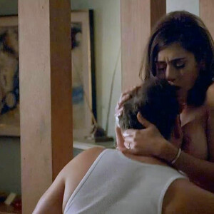 Naked Celebrity Lizzy Caplan 031 pic