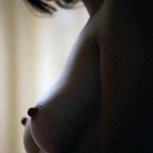 Nude Celebrity Picture Lizzy Caplan 048 pic
