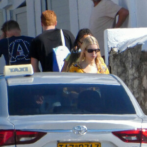 Nude Celeb Lottie Moss 012 pic