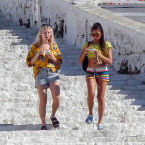 Best Celebrity Nude Lottie Moss 025 pic