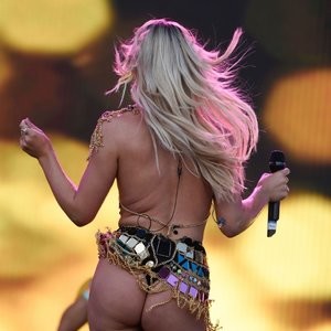 Nude Celebrity Picture Louisa Johnson 031 pic