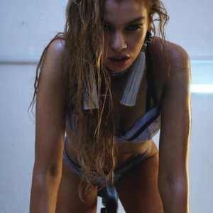 Celebrity Naked Stella Maxwell 047 pic