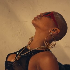 Love Advent 2017 – Day 5: Slick Woods – Leaked Nudes