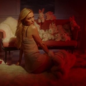 Love Advent 2017 – Jan 8: Paris Hilton - Leaked Nudes