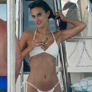 Lucy Watson Shows Off Her Sexy Bikini Body on a Catamaran Cruise in Barbados (24 Photos) – Leaked Nudes