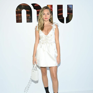 Celebrity Nude Pic Maddie Ziegler 046 pic