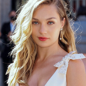 Real Celebrity Nude Maddie Ziegler 056 pic