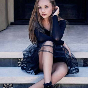 Nude Celeb Pic Maddie Ziegler 017 pic
