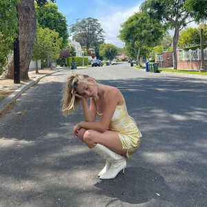 Nude Celeb Pic Maddie Ziegler 030 pic