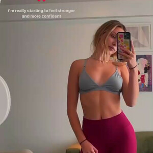 Real Celebrity Nude Maddie Ziegler 036 pic