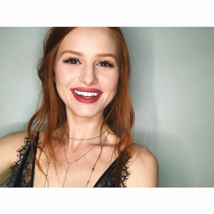 Free nude Celebrity Madelaine Petsch 072 pic