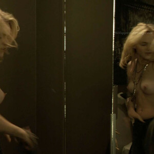 Celeb Naked Madeline Brewer 011 pic