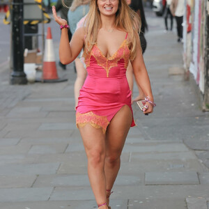 Free Nude Celeb Maisie Smith 004 pic