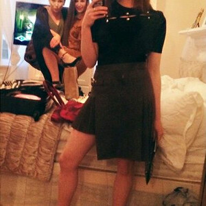 Celebrity Nude Pic Maisie Williams 022 pic