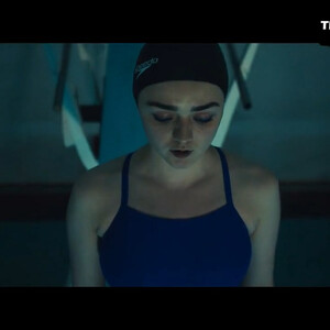 celeb nude Maisie Williams 050 pic