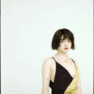Hot Naked Celeb Maisie Williams 075 pic