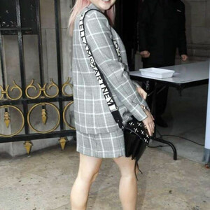 Free Nude Celeb Maisie Williams 084 pic