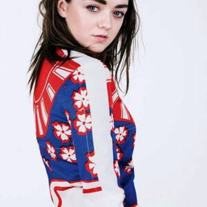 nude celebrities Maisie Williams 097 pic