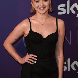 Leaked Celebrity Pic Maisie Williams 015 pic
