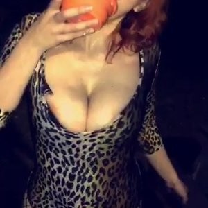 Naked celebrity picture Maitland Ward 157 pic