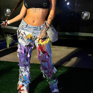 Celeb Nude Malu Trevejo 014 pic