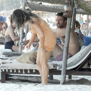 Hot Naked Celeb Maren Morris 024 pic