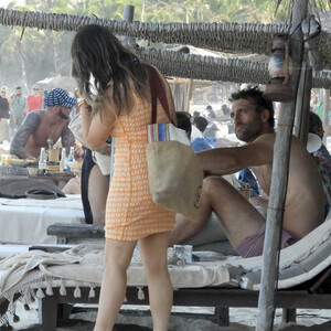 Nude Celebrity Picture Maren Morris 072 pic