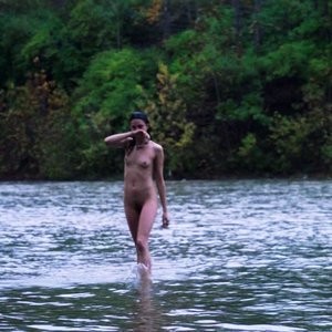 Nude Celeb Margaret Qualley 006 pic