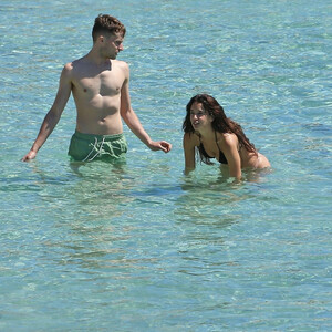 Naked celebrity picture MarÃ­a Pedraza 005 pic