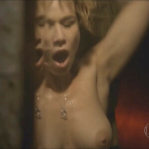 Celeb Naked Mariana Ximenes 009 pic