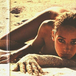 Real Celebrity Nude Marisa Berenson 007 pic
