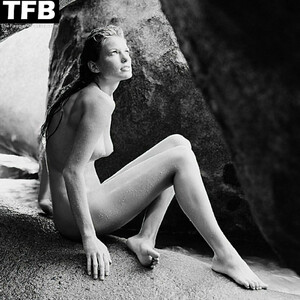 Naked celebrity picture Marisa Miller 059 pic